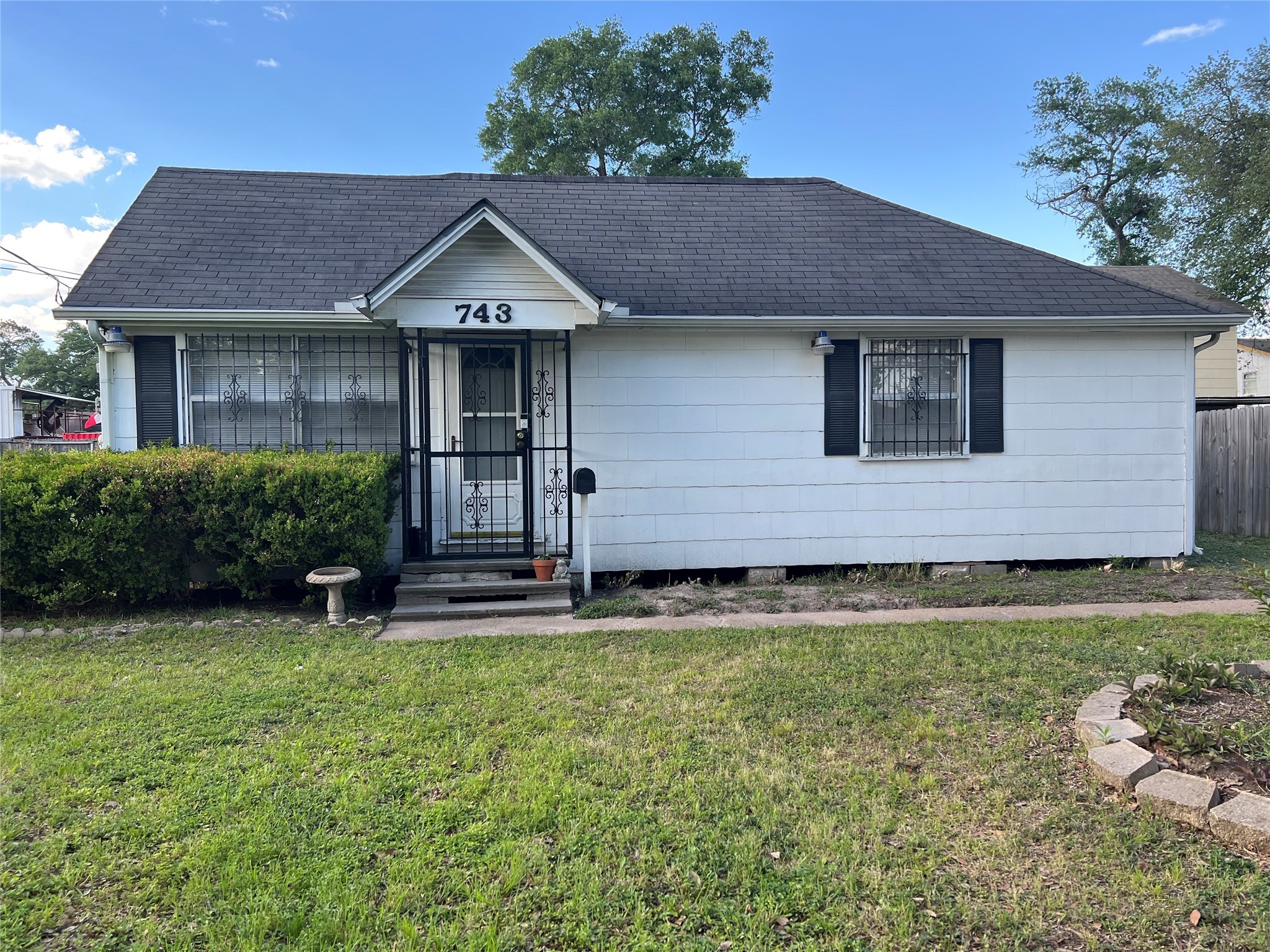 743 Yorkshire Street Houston TX 77022