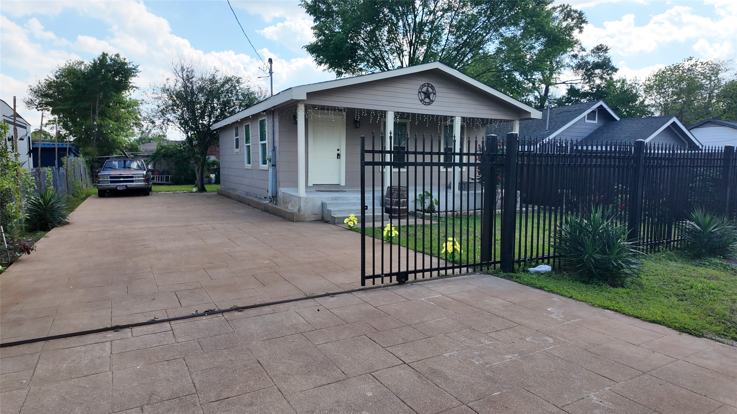 7224 San Angelo Street Houston TX 77020