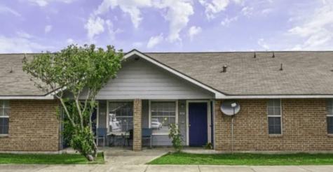 100 Justin Way Eagle Lake TX 77434
