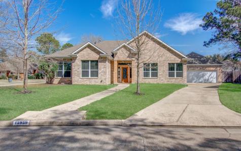 15959 Knolls Lodge Drive Houston TX 77095