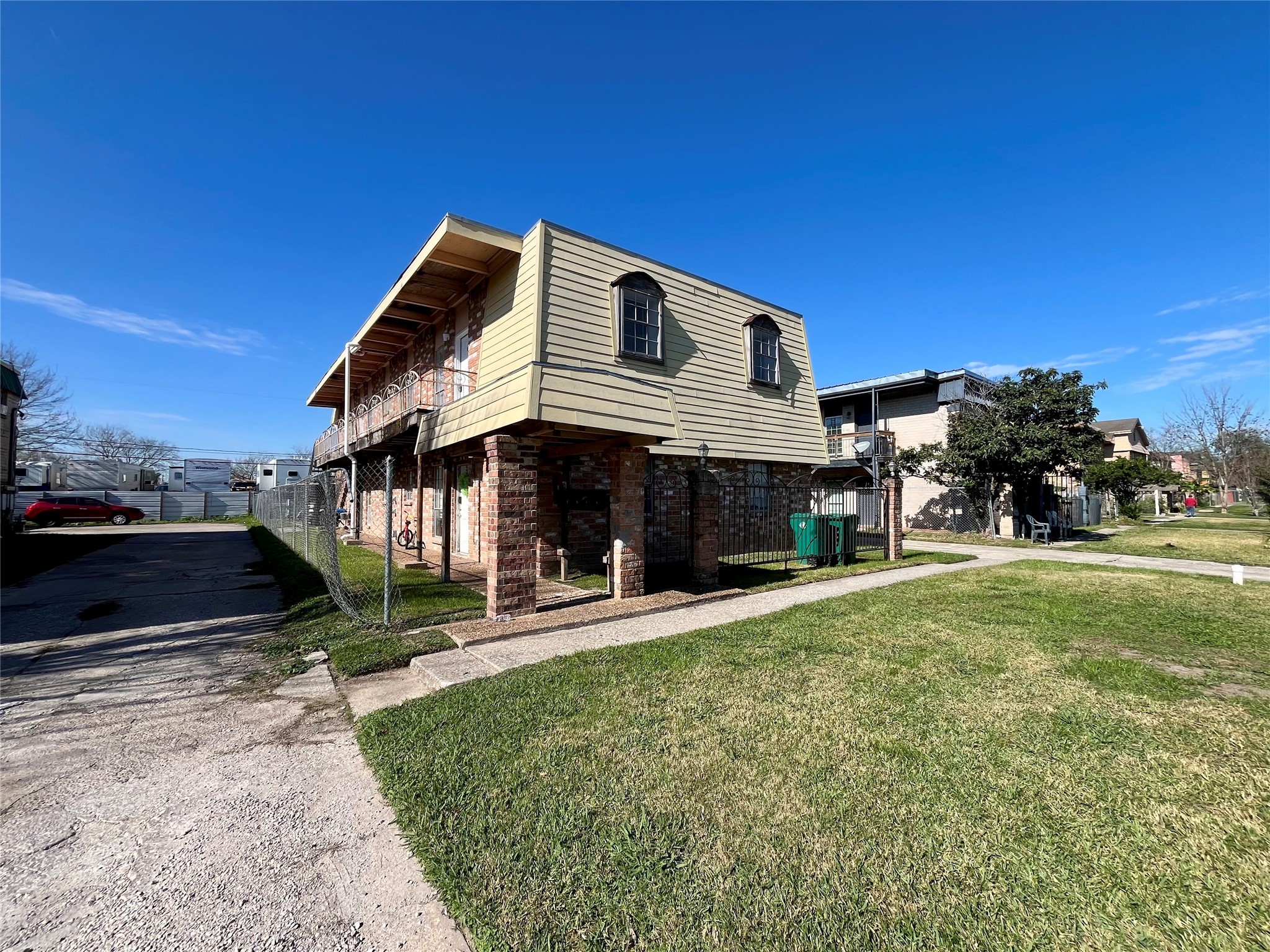 1042 W Village Court C Pasadena TX 77506
