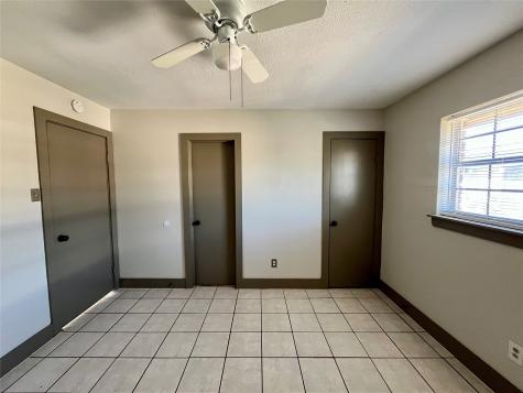 1042 W Village Court C Pasadena TX 77506