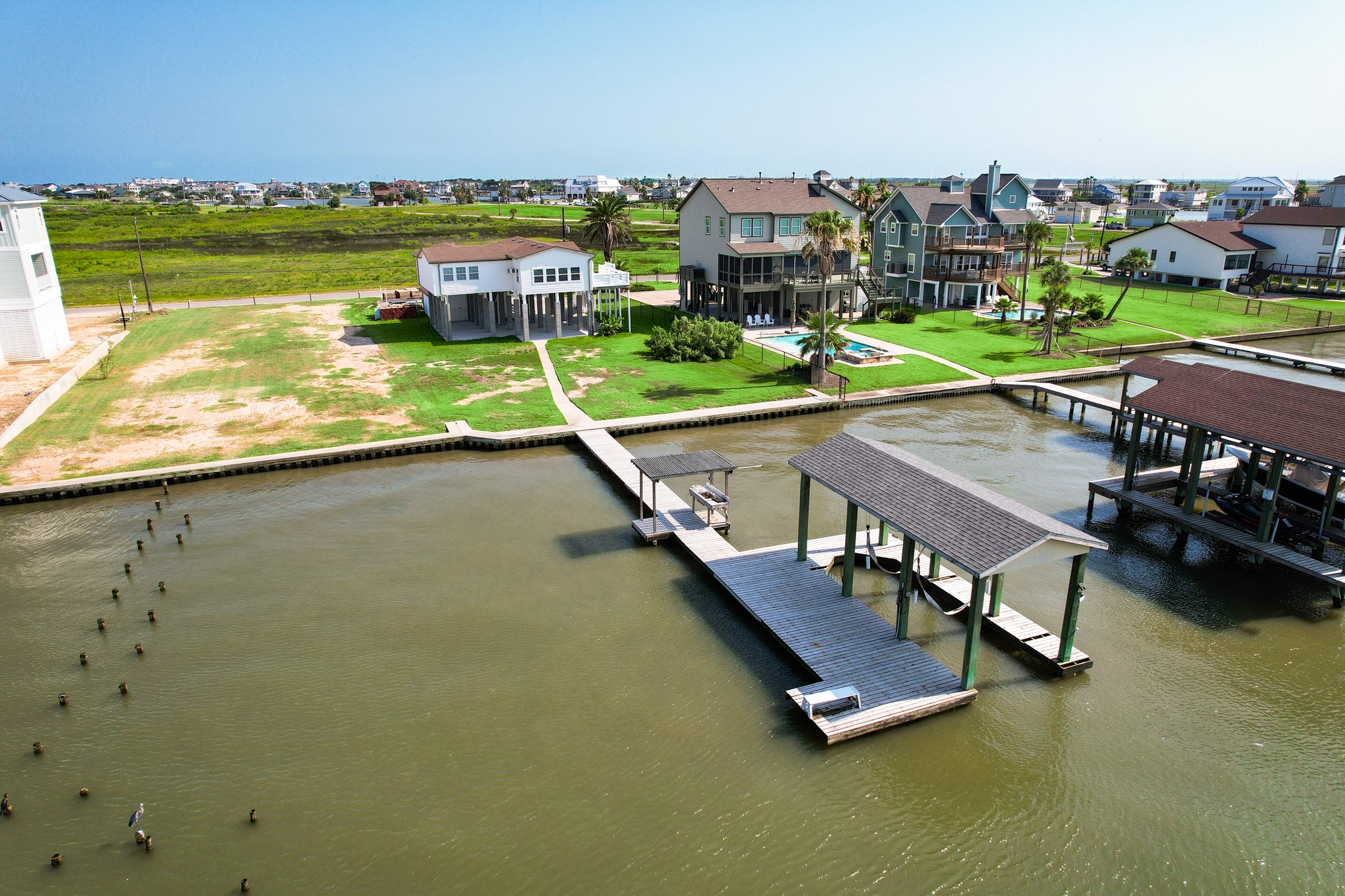 9814 Airways Lane Galveston TX 77554