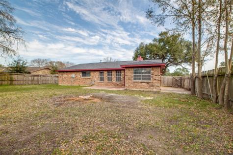 1003 W Nelda Road Houston TX 77088