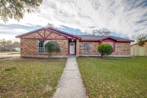 1003 W Nelda Road Houston TX 77088