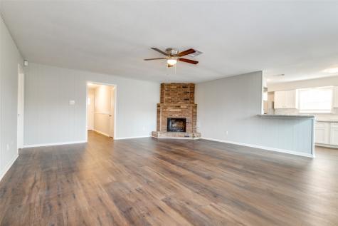 1003 W Nelda Road Houston TX 77088
