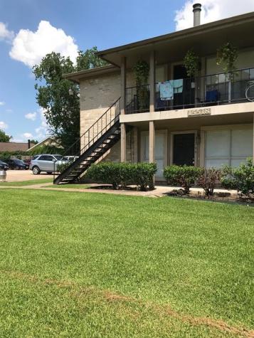 1947 Green Briar Colony Drive 15512-b Houston TX 77032