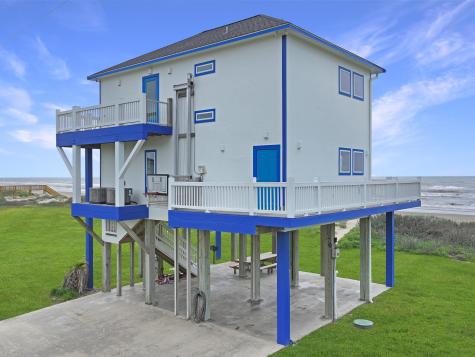 2496 Gilmore Port Bolivar TX 77650