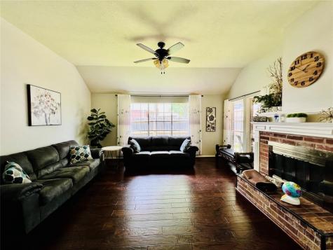 814 Knoll Forest Drive Sugar Land TX 77479