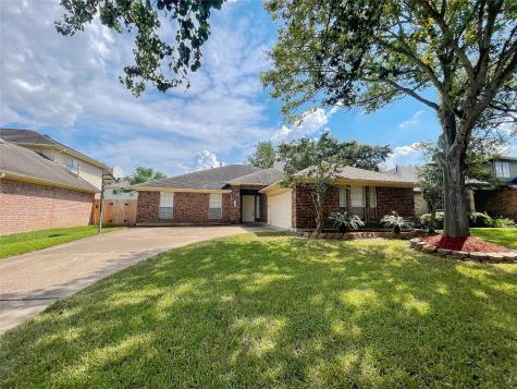 6518 Smoke Tree Lane Sugar Land TX 77479