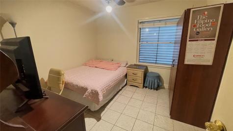 17 Manor Way Galveston TX 77550