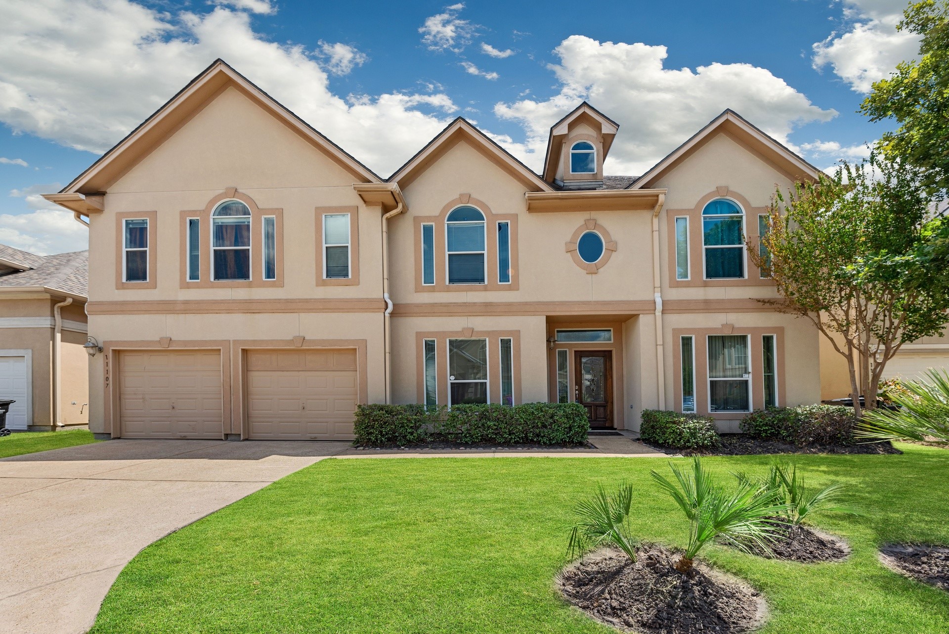 11107 Sherwood Garden Drive Houston TX 77043