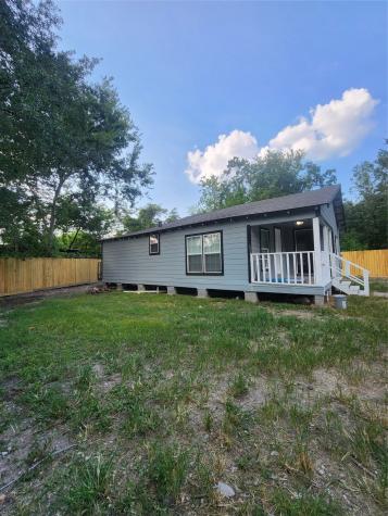 6203 1/2 Hoffman Street Houston TX 77028