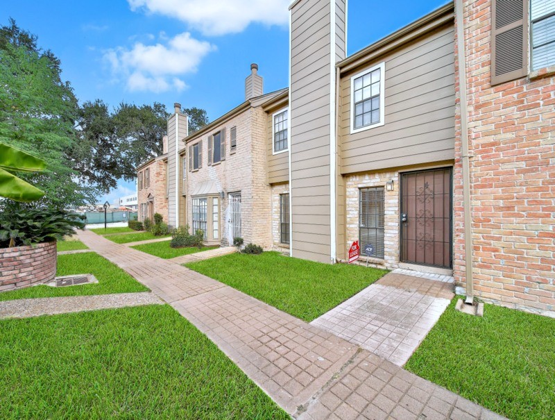 9901 Sharpcrest Street H4 Houston TX 77036