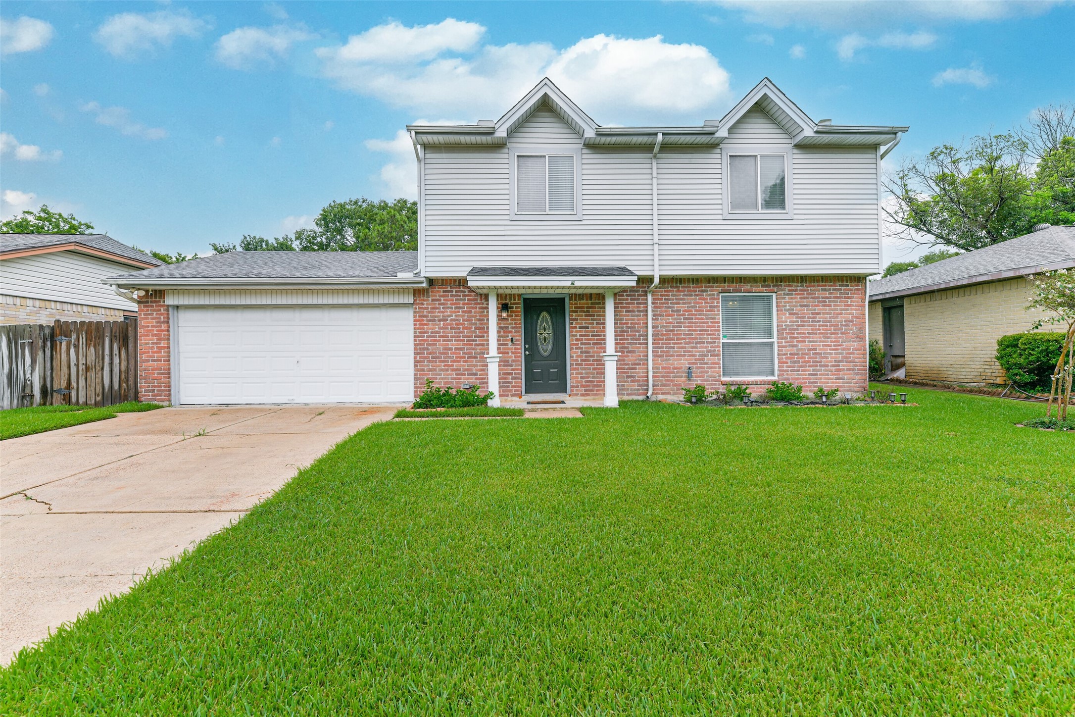 207 Woodvale Drive League City TX 77573