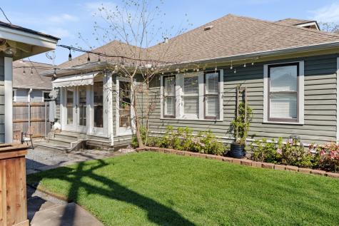 1002 W Cottage Street Houston TX 77009