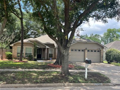 15662 Pebble Lake Drive Houston TX 77095