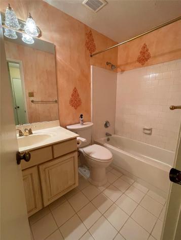 15662 Pebble Lake Drive Houston TX 77095