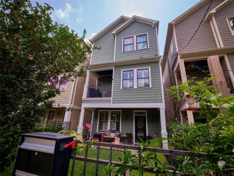 228 E Woodland Street Houston TX 77009