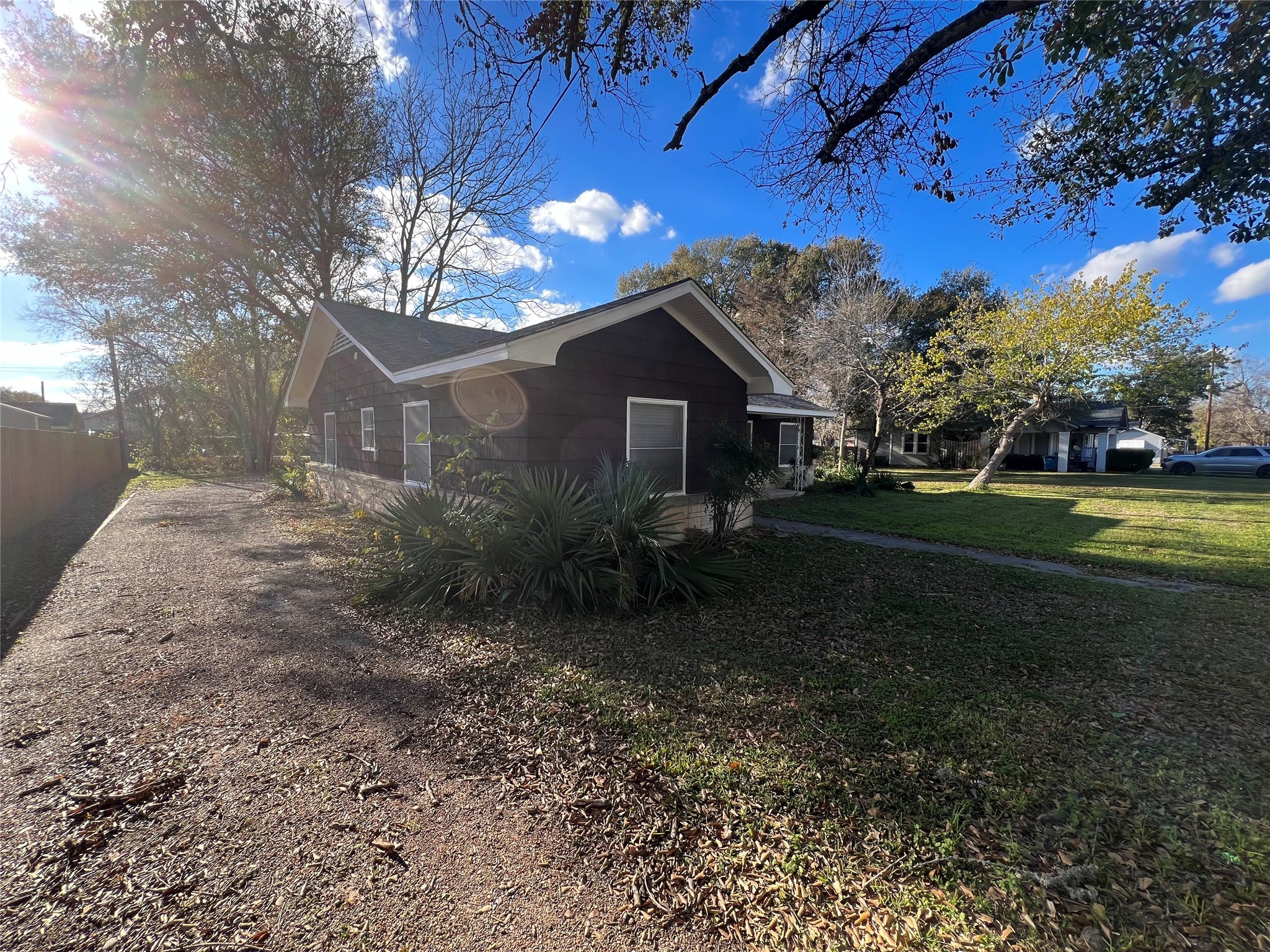 407 Victoria Street Navasota TX 77868