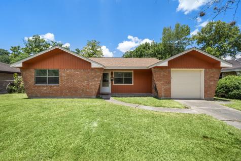 2138 Loving Street Houston TX 77034