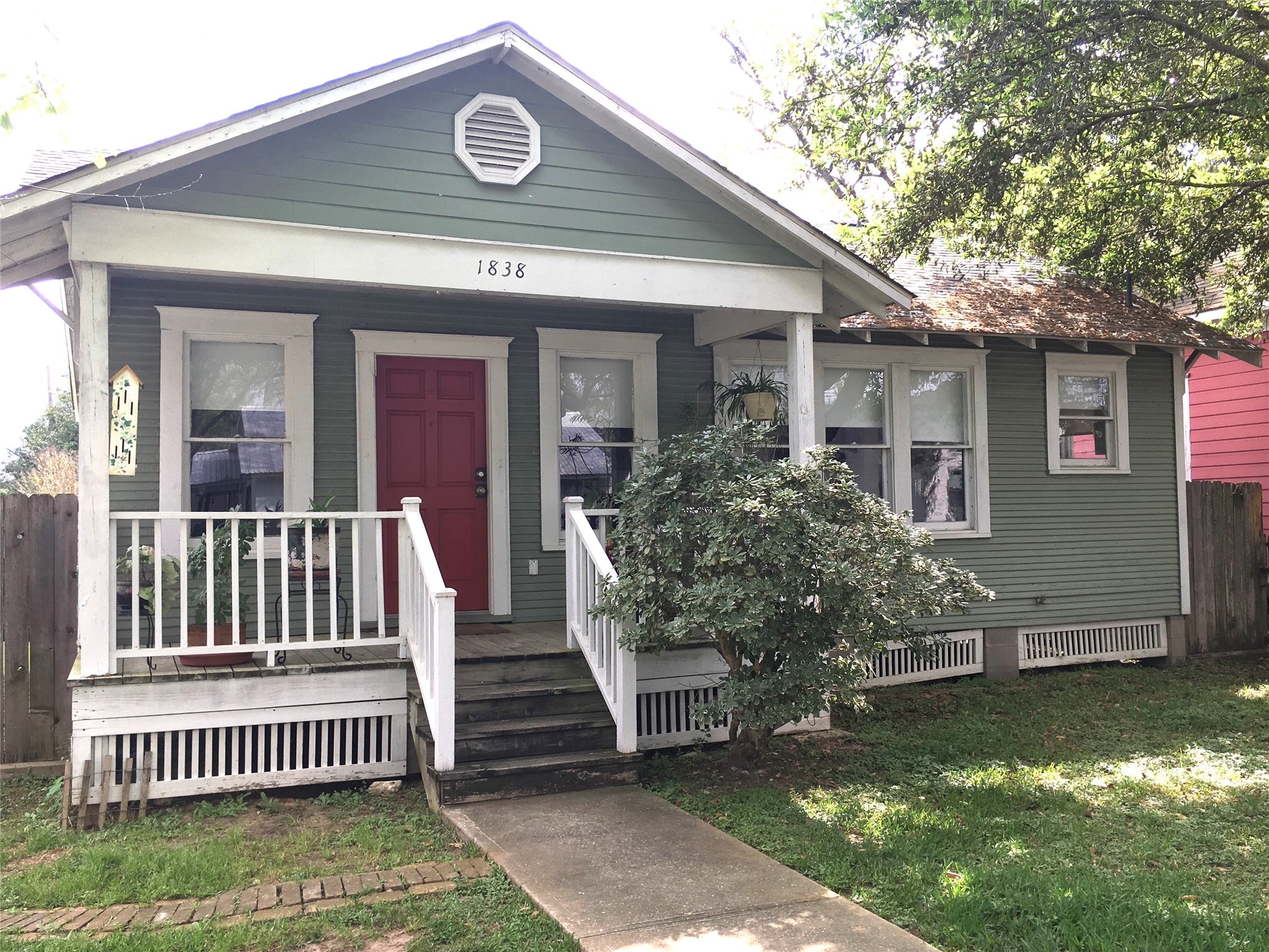 1838 Tabor Street Houston TX 77009