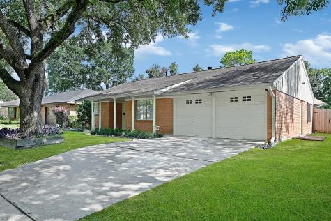 7603 Tanager Street Houston TX 77074