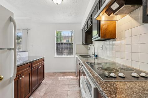 7700 Creekbend Drive 70 Houston TX 77071