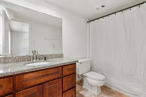 7700 Creekbend Drive 70 Houston TX 77071