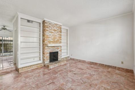 7700 Creekbend Drive 70 Houston TX 77071