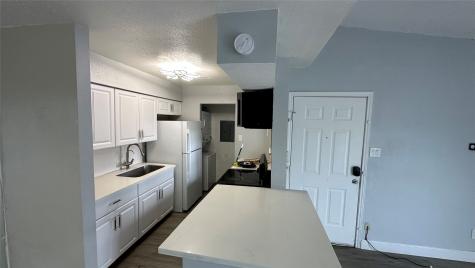 9550 Deering Drive 208 Houston TX 77036