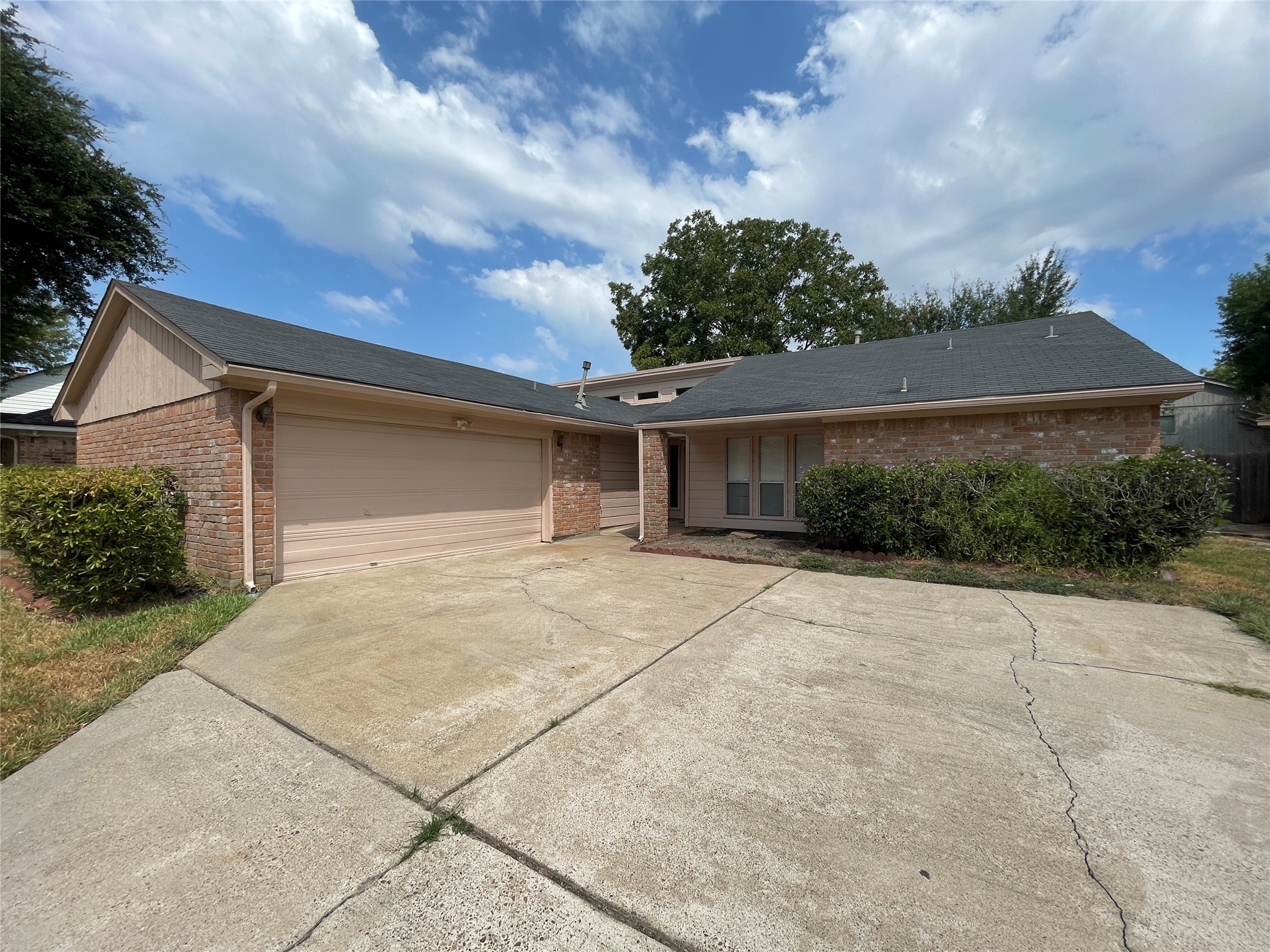 1810 Mustang Springs Drive Missouri City TX 77459