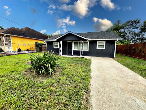 8406 Grandview Street Houston TX 77051