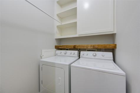 1121 W 17th Street B Houston TX 77008