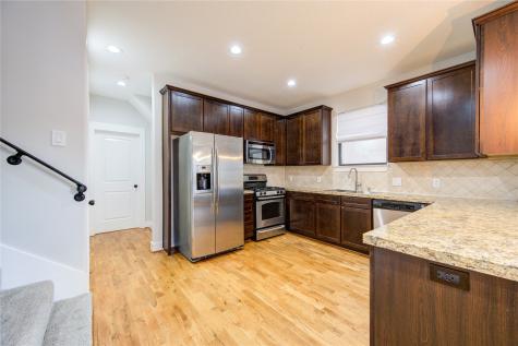 1121 W 17th Street B Houston TX 77008