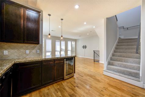 1121 W 17th Street B Houston TX 77008
