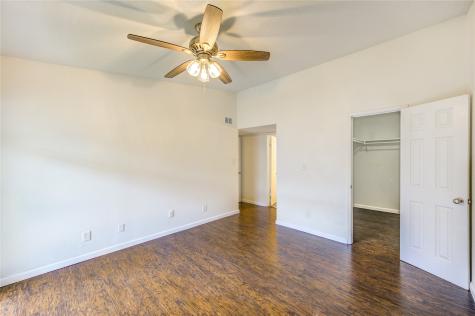2120 Wilcrest Drive 226 Houston TX 77042