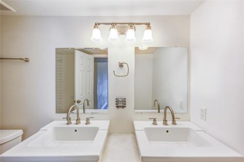 2120 Wilcrest Drive 226 Houston TX 77042