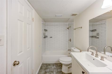 2120 Wilcrest Drive 226 Houston TX 77042