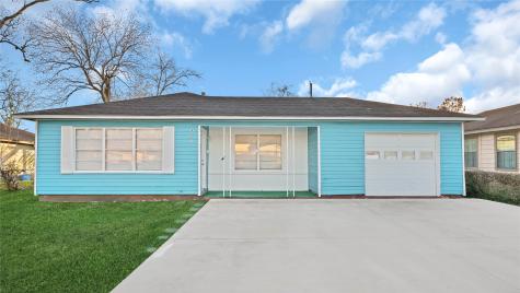 2103 Ontario Street Baytown TX 77520