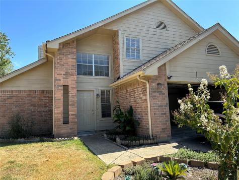 8446 Lake Crystal Drive Houston TX 77095