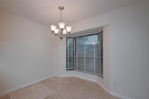 2002 Yorktown Court N League City TX 77573