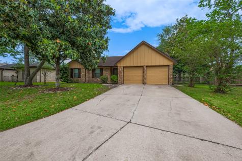 2002 Yorktown Court N League City TX 77573