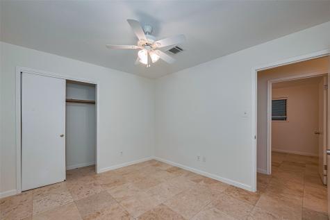 2002 Yorktown Court N League City TX 77573