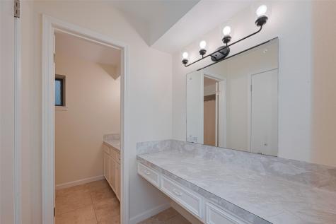 2002 Yorktown Court N League City TX 77573