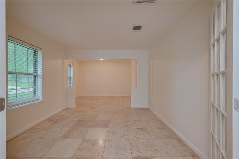 2002 Yorktown Court N League City TX 77573