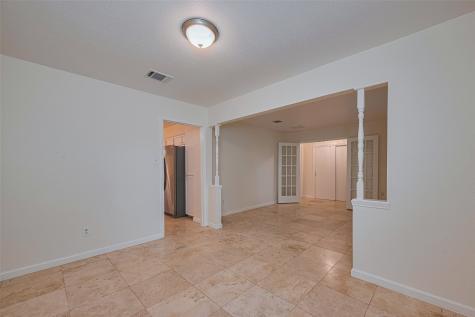 2002 Yorktown Court N League City TX 77573