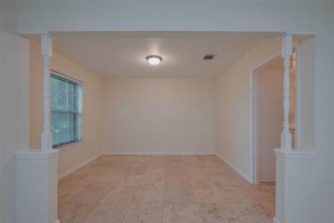 2002 Yorktown Court N League City TX 77573