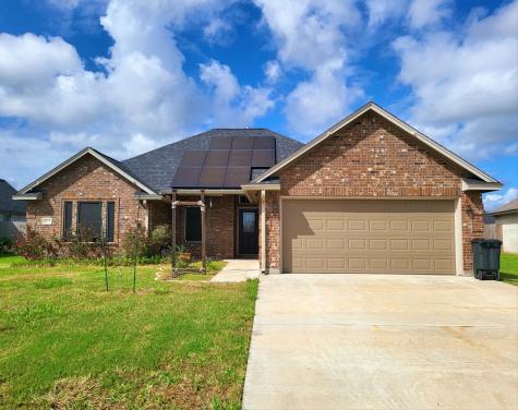 102 Liberty Lane Clute TX 77531