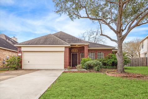 910 Quiet Water Court Sugar Land TX 77479